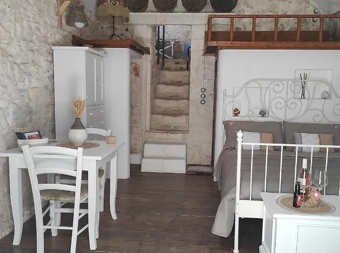 Nel Vico Antico *