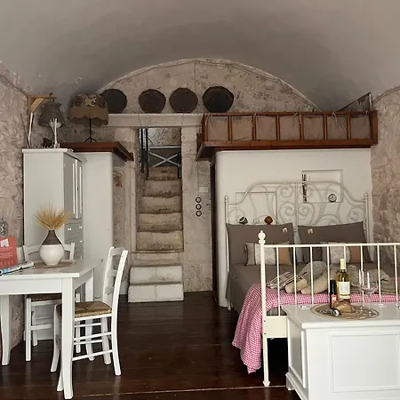 Nel Vico Antico Holiday home *